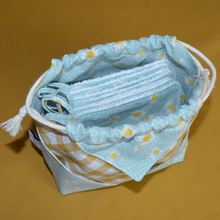 Charger l'image dans la galerie, 8 lingettes démaquillantes lavables + pochon de rangement en coton bio et éponge en coton bio - motif pâquerettes #2