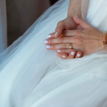 Charger l'image dans la galerie, Commande spéciale réalisée en modèle unique - jupe de mariée en satin et tulle couleur ivoire