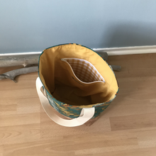 Charger l'image dans la galerie, EN STOCK Tote bag liège et blanc à motifs savane