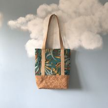 Charger l'image dans la galerie, Tote bag liège et camel à motifs savane