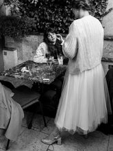 Charger l'image dans la galerie, Commande spéciale réalisée en modèle unique - jupe de mariée en satin et tulle couleur ivoire