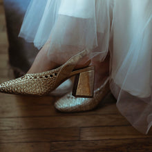 Charger l'image dans la galerie, Commande spéciale réalisée en modèle unique - jupe de mariée en satin et tulle couleur ivoire