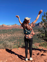 Charger l'image dans la galerie, Sac banane XXL - gabardine de coton vert forêt / zip double curseur blanc et doré