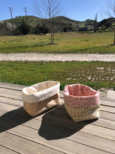Charger l'image dans la galerie, Commande spéciale en modèle unique - Lot de 2 panières de rangement taille L réalisées à partir de chutes de tissu