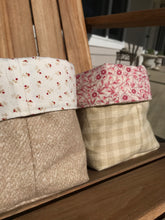 Charger l'image dans la galerie, Commande spéciale en modèle unique - Lot de 2 panières de rangement taille L réalisées à partir de chutes de tissu