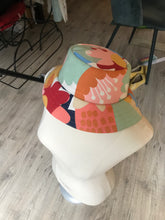 Charger l'image dans la galerie, Commande spéciale réalisée en modèle unique - Bob adulte à fleurs XXL - tour de tête 58cm