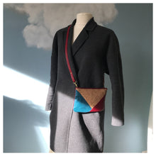 Charger l'image dans la galerie, Pochette Melito rouge bordeaux et liège