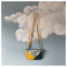 Charger l'image dans la galerie, Pochette Melito jaune moutarde à palmes bleu canard #1