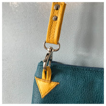 Charger l'image dans la galerie, Pochette Melito jaune moutarde à palmes bleu canard #1