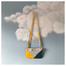 Charger l'image dans la galerie, Pochette Melito jaune moutarde à palmes bleu canard #2