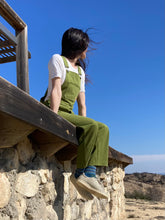Charger l'image dans la galerie, Commande spéciale réalisée en modèle unique - salopette femme en gabardine de coton verte