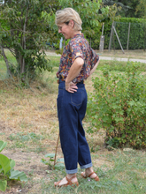 Charger l'image dans la galerie, ÉPUISÉ - Jean "mom" taille haute à finitions dorées