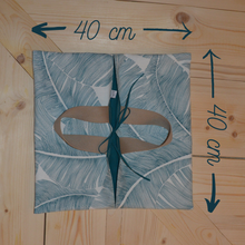 Charger l'image dans la galerie, Sac à tarte à feuilles de palme XXL sur fond blanc - sangles couleur ficelle et intérieur bleu canard