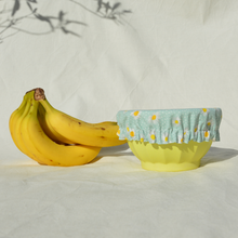 Charger l'image dans la galerie, Couvre-plat lavable en coton bio - TAILLE S - motif pâquerettes