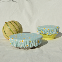 Charger l'image dans la galerie, Lot de 2 couvre-plats lavables en coton bio - TAILLE S - motif pâquerettes