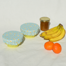 Charger l'image dans la galerie, Lot de 2 couvre-plats lavables en coton bio - TAILLE S - motif pâquerettes