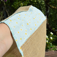Charger l'image dans la galerie, EN STOCK Sac de plage / cabas XXL en toile de jute et coton bio - motif pâquerettes