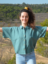 Charger l'image dans la galerie, Réalisé sur commande - Chemisette 100% fait main - lin lavé fabriqué en France - coloris eucalyptus