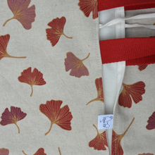 Charger l'image dans la galerie, Sac à tarte écru à feuilles de ginkgo rouge bordeaux / intérieur écru