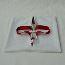 Charger l'image dans la galerie, Sac à tarte écru à feuilles de ginkgo rouge bordeaux / intérieur écru