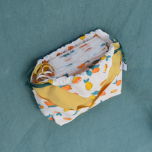 Charger l'image dans la galerie, EN STOCK 8 lingettes démaquillantes lavables + pochon de rangement en coton bio et éponge en bambou bio - motif citrons et oranges #2