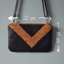 Charger l'image dans la galerie, 2 EXEMPLAIRES EN STOCK Pochette Victoire bleu marine et liège