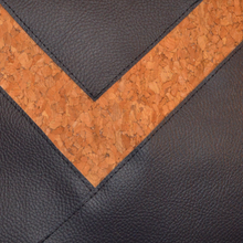 Charger l'image dans la galerie, 2 EXEMPLAIRES EN STOCK Pochette Victoire bleu marine et liège