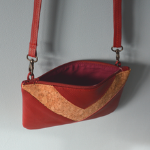 Charger l'image dans la galerie, 1 EXEMPLAIRE EN STOCK Pochette Victoire rouge bordeaux et liège