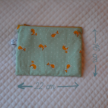 Charger l'image dans la galerie, EN STOCK Pochette de rangement 16x22cm en coton bio fabriqué en France - motif renards