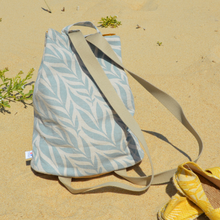 Charger l'image dans la galerie, EN STOCK Sac à dos 2-en-1 en toile de jute et coton - feuillage couleur vert menthe