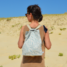 Charger l'image dans la galerie, EN STOCK Sac à dos 2-en-1 en toile de jute et coton - feuillage couleur vert menthe