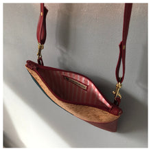 Charger l&#39;image dans la galerie, Pochette Melito rouge bordeaux et liège
